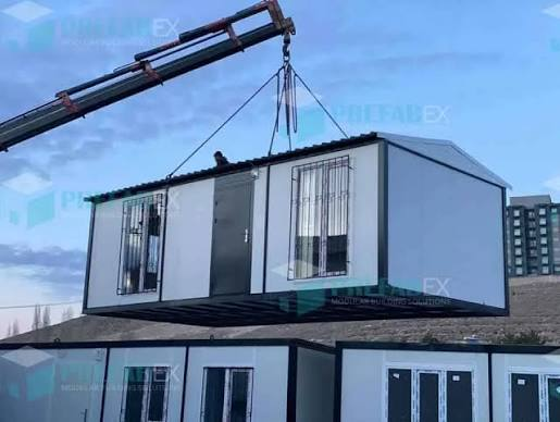 Portable cabins with air conditioning units in Saudi Arabia